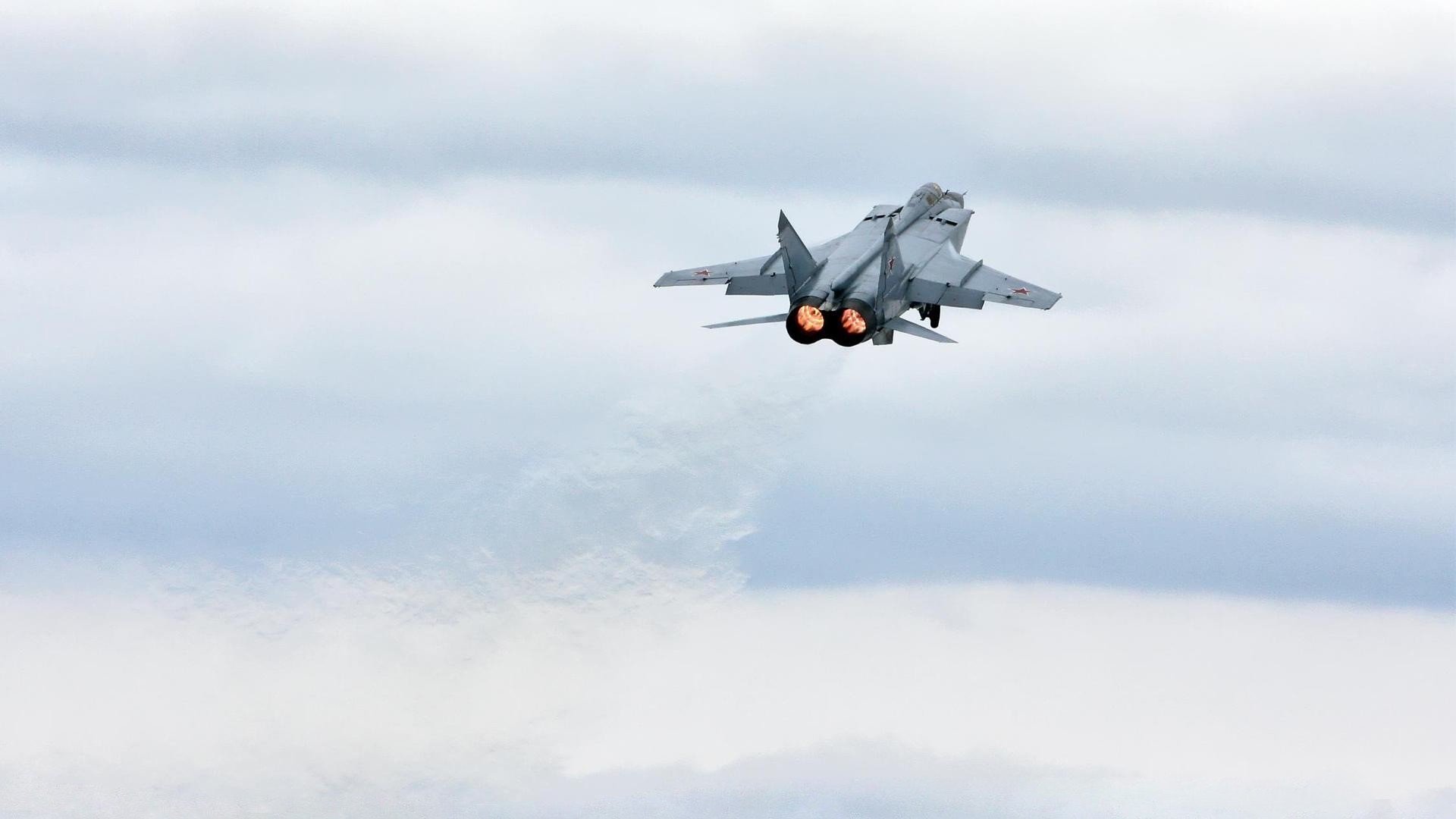 开云APP-克罗地亚队在巴黎奥运会手球比赛中多次通过团队配合得分，克罗地亚国家队赞助