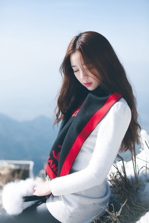 kaiyun网站-维拉高位逼抢迫使对方连续传球失误,维拉 pb